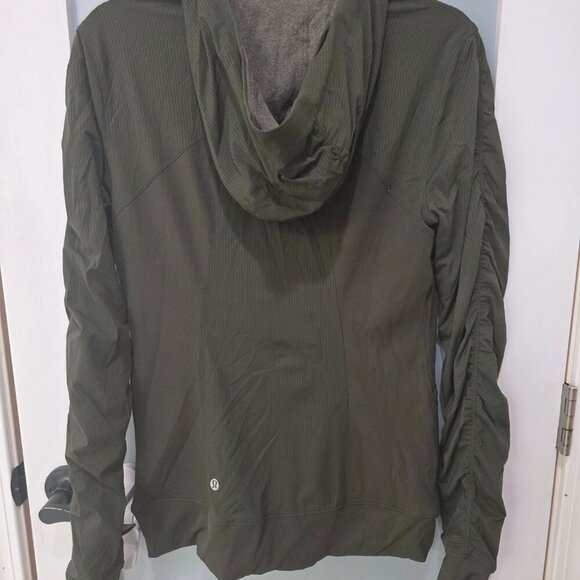 Lululemon Women’s Hunter Green Full-Zip Jacket – Size 8 – Activewe - Picture 12 of 14